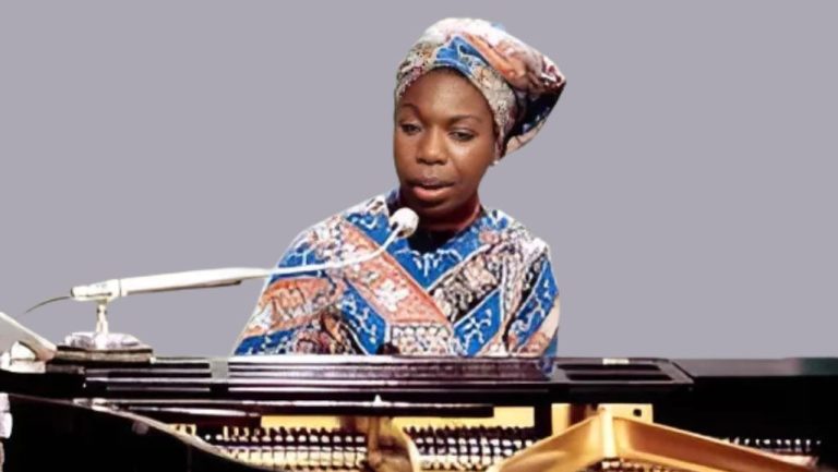 30 Nina Simone Quotes About Music, Love, & Freedom